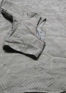 Elegant Floral Patterned Blouse