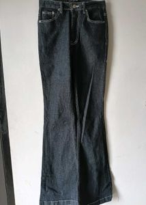 long bootcut highwaisted jeans