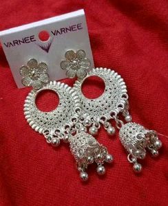 Exquisite Silver-Toned Jhumka Earrings
