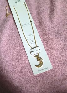 SALE🆕Elegant Moon & Star Pendant