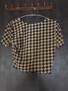 Houndstooth Print Cropped Top