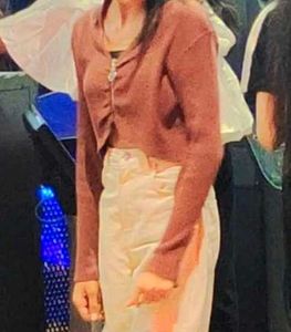 Full sleeve top