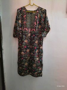 Beautiful Floral print Kurta set