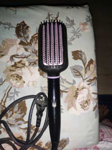 Philips Heated Straightening Brush BHH 880/10