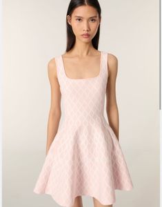 Chic Pink &amp; White Geometric Knit Dress