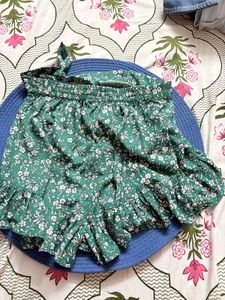 Trendy Green Floral Skirt used only once