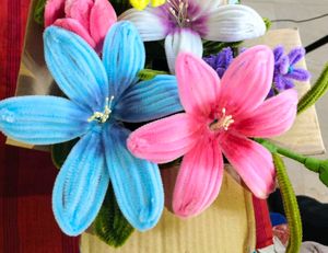 Blue Pipecleaner Flower🩵