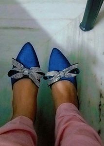 Elegant Blue Bow Heels