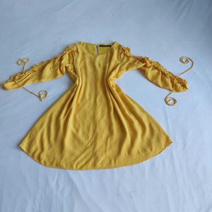 Zara Yellow Ruffle Sleeve Top💛✨️