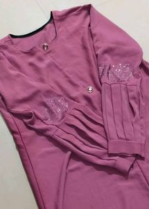 Elegant pink abhaya
