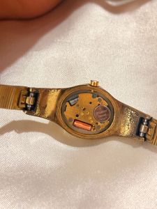 Classic Gold Citizen Quartz Watch