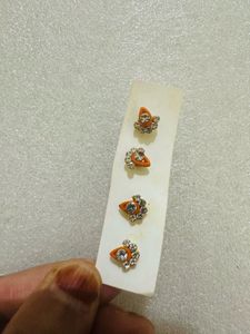 set of 2Sparkling Crystal Stud Earrings
