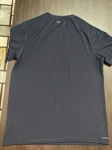 Reebok Men's Navy Graphic T-Shirt