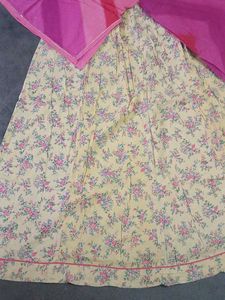 Beautiful Pink Bandhani Blouse Piece