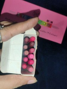 ADS Eyeshadow  &amp; Lip liner combo with freebie