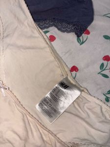 H&amp;M Lace Trim Briefs Set