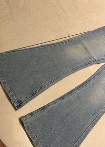 Light Wash Flared Jeans y2k