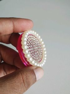 Sparkling Pearl &amp; Crystal Brooch/Accessory