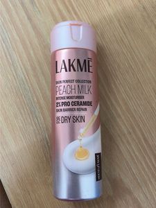 Lakme Peach Milk Intense Moisturiser