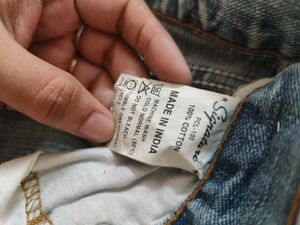 Levis Signature Boy Friend Straight Fit