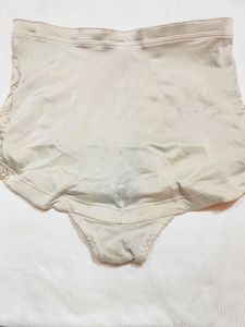 Lace High-Waisted Briefs