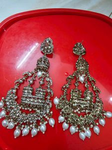 Elegant Pearl &amp; Kundan Dangle Earrings