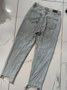Ripped Baggy Jeans - ZARA