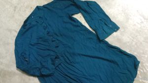 girl and women top