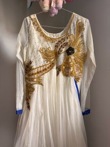 Elegant White Kurta with Gold Embellishments