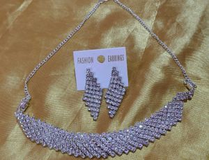 Sparkling Rhinestone Necklace &amp; Earring Set