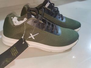 HRX men's Casual Shoes. Like New. No Offered Coins