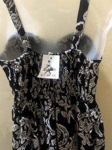 Stylish Black &amp; White Floral Dress
