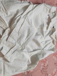 Chic White Knot-Front Shirt