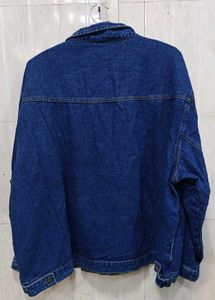 Men’s Classic Blue Denim Trucker Jacket