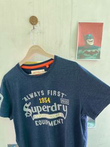Superdry Tee. (T548)