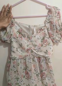 Floral Puff Sleeve Top