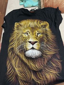 Men's Black Lion Print T-Shirt