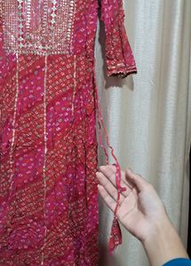 Elegant Pink Bandhani Kurta