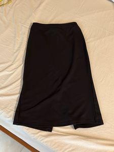 AND Formal Skirt w Back Slit