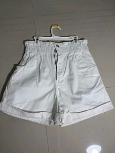 H&amp;M White Paperbag Waist Shorts