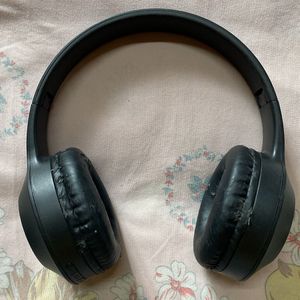 Black Wireless Headphones