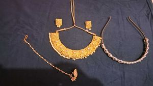 neckless jwellery