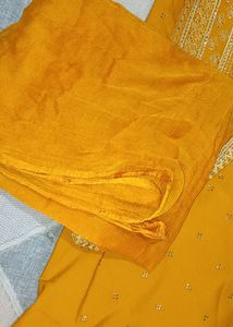 Beautiful Girlish Neck Embroidery Punjabi Suit