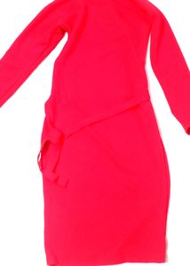 One  Pic  Red Color