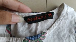 DressBerry cute floral kurti top 🤍