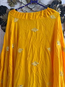 7 meter Vibrant Yellow Embroidered Ethnic Skirt
