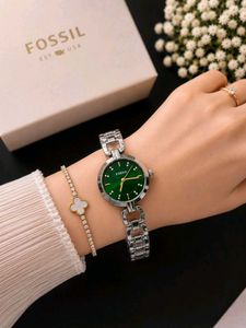 FOSSIL PREMIUM QUALITY LADIES WATCH AT SALE