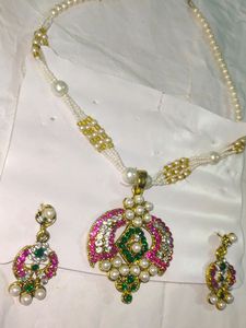 Women's Necklace With Earrings