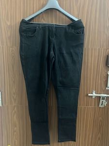 Westside LOV | Classic Black Jeans