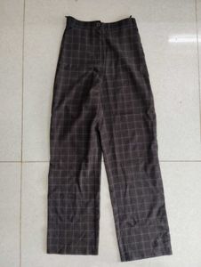 Chic Plaid Trousers